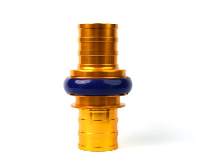 Comment le couplage du tuyau d'incendie doit-il être connecté?