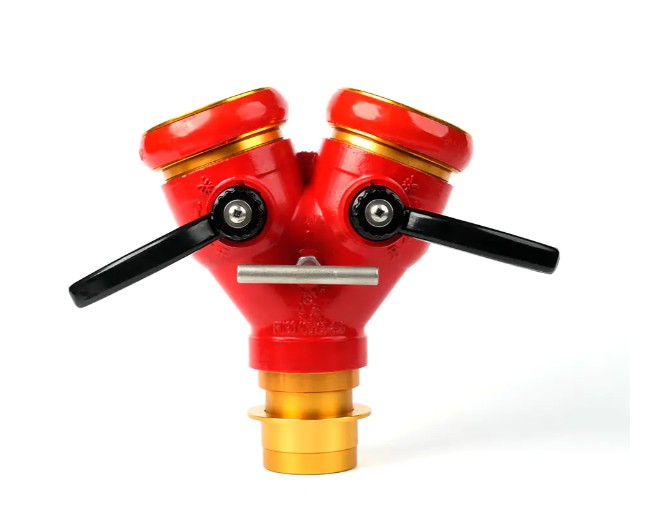 Quels sont les avantages de l'utilisation d'un distributeur de tuyaux de feu à deux voies dans des scénarios de grande hauteur et de lutte contre les incendies de forêt?